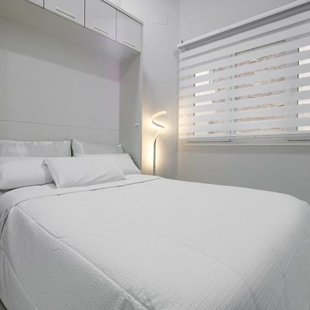 Lovely Apartment In Gran Via Madrid Kültér fotó