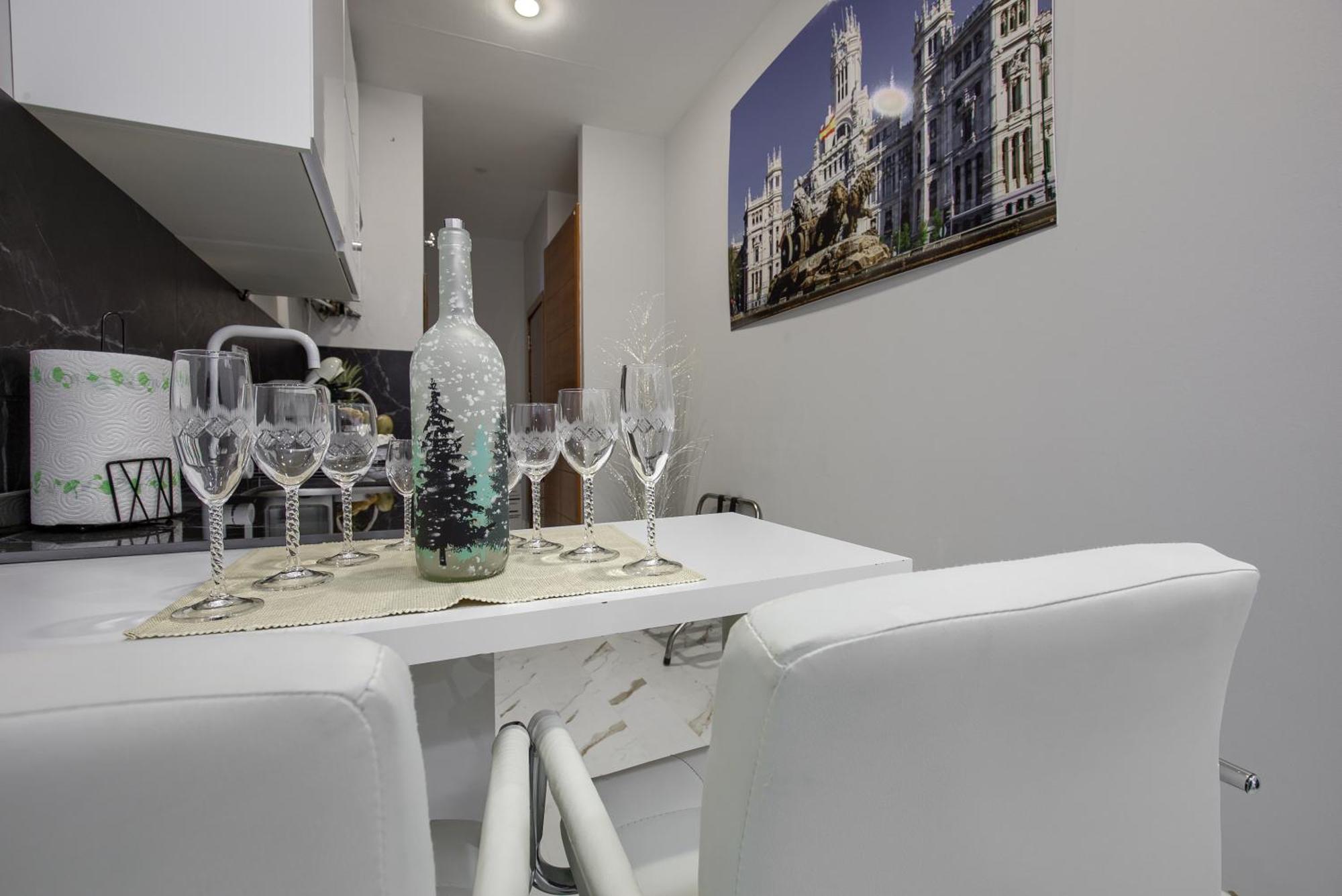 Lovely Apartment In Gran Via Madrid Kültér fotó