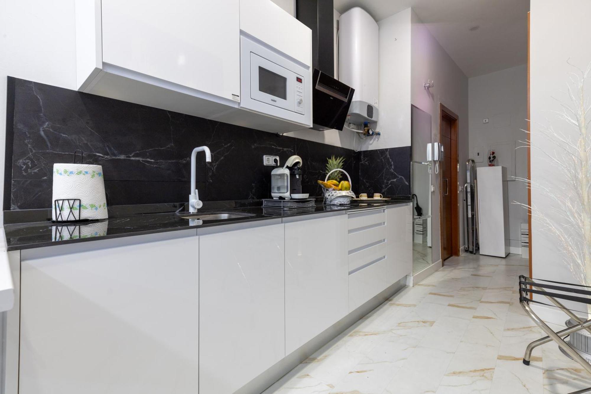 Lovely Apartment In Gran Via Madrid Kültér fotó